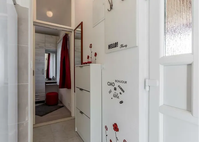 Apartment Taja, Cijela Kuca I Vrt Samo Za Vas Split