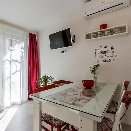 Taja, Cijela Kuca I Vrt Samo Za Vas