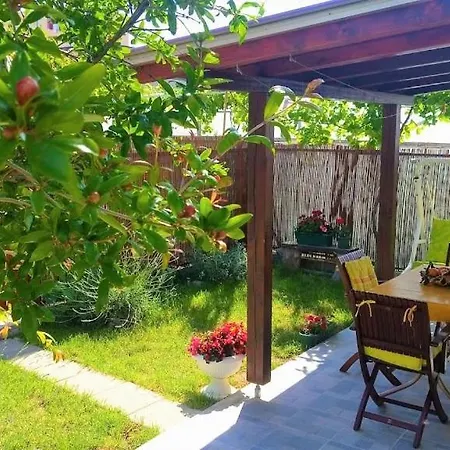 Taja, Cijela Kuca I Vrt Samo Za Vas Apartman *