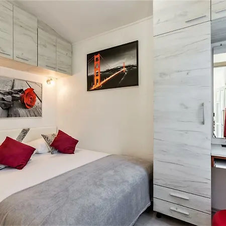 Taja, Cijela Kuca I Vrt Samo Za Vas