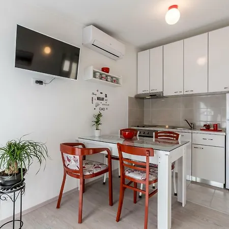 公寓 Taja, Cijela Kuca I Vrt Samo Za Vas